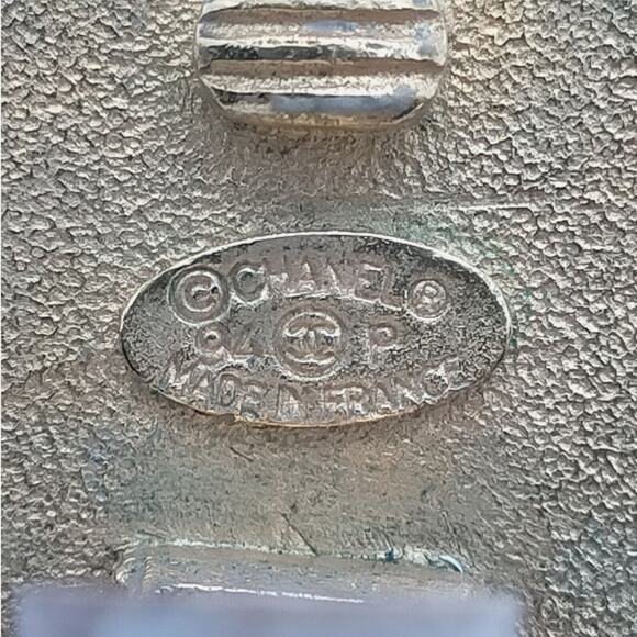 Chanel Faux Pearl 24k Gold-Plated Clip-on Earrings - Picture 6 of 8